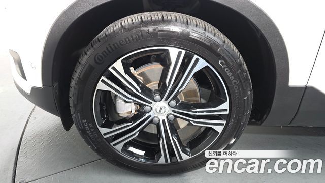 Volvo XC40 из Кореи Encar