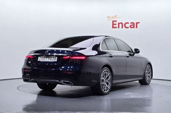Mercedes-Benz E-Class E220d 4MATIC AMG Line — пробег 91 962 км — фото 2 из 5