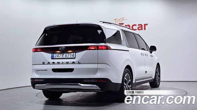 Kia Carnival из Кореи Encar