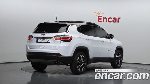 Jeep Compass 2.4 Limitied AWD — пробег 9 991 км — фото 2 из 5