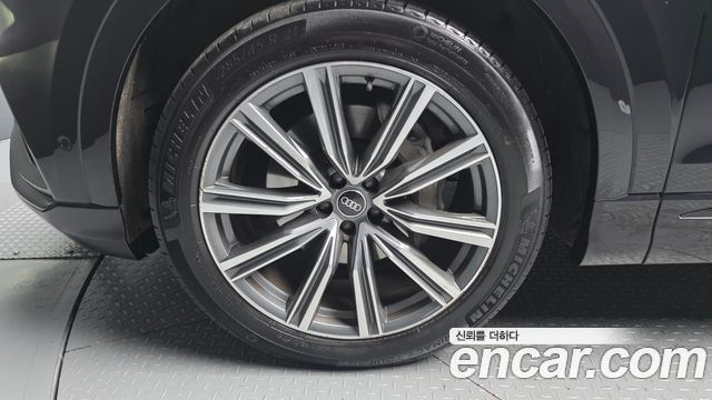 Audi Q8 из Кореи Encar