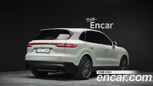 Porsche Cayenne 3.0 — пробег 20 797 км — фото 2 из 5