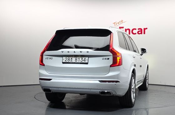 Volvo XC90 D5 Inscription — пробег 98 055 км — фото 4 из 5