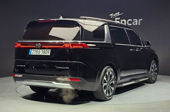 Kia Carnival Gasoline 7-Seater Signature — пробег 183 390 км — фото 2 из 5