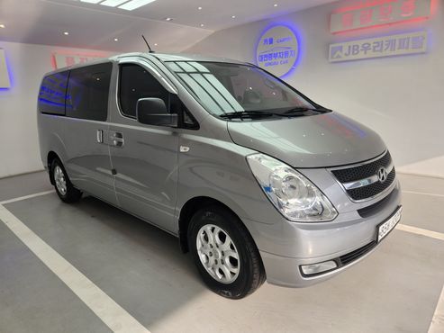 Hyundai Starex 5-Seater VAN CVX Luxury — пробег 72 248 км — фото 2 из 5