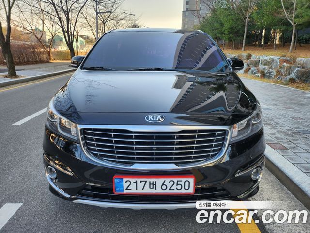 Kia Carnival из Кореи Encar