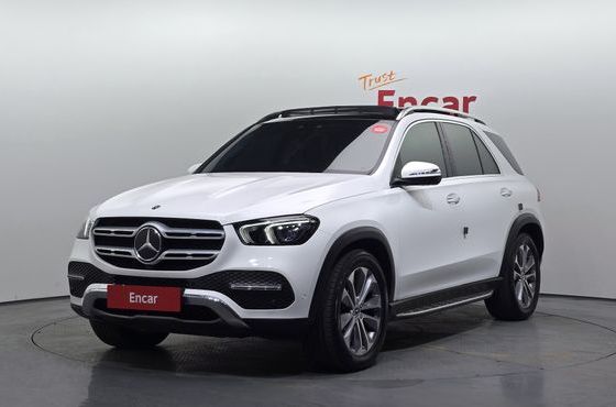 Mercedes-Benz GLE-Class GLE300d 4MATIC — пробег 88 376 км — фото 1 из 5