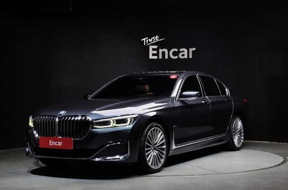 BMW 7-Series 730d xDrive Design Pure Excellence — пробег 113 414 км — фото 1 из 5