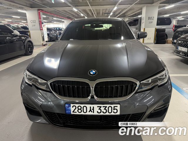 BMW 3-Series 320i M Sport — пробег 72 300 км — фото 3 из 5
