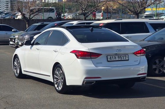 Hyundai Genesis 3.8 AWD Export — пробег 105 894 км — фото 5 из 5
