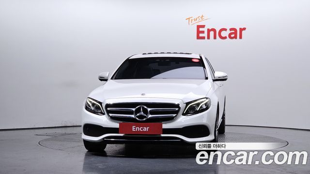 Mercedes-Benz E-Class E300 4MATIC Avnatgarde — пробег 114 280 км — фото 3 из 5