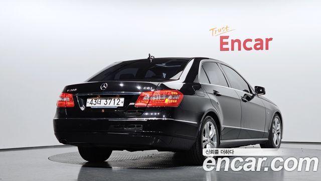 Mercedes-Benz E-Class E200 CGI Avantgarde — пробег 147 397 км — фото 2 из 5