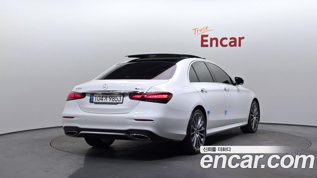 Mercedes-Benz E-Class из Кореи Encar