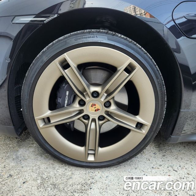 Porsche Taycan из Кореи Encar