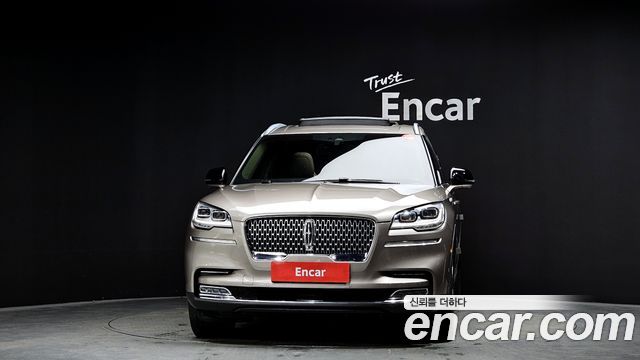 Lincoln Aviator 3.0 Reserve  AWD — пробег 83 014 км — фото 3 из 5
