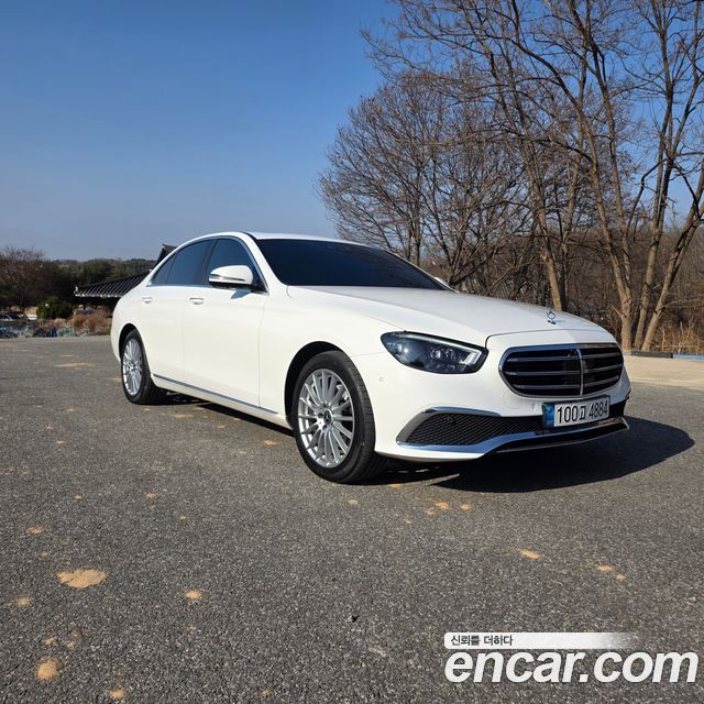 Mercedes-Benz E-Class E220d 4MATIC Exclusive — пробег 127 000 км — фото 2 из 5
