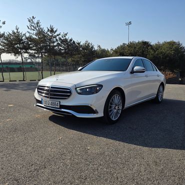 Mercedes-Benz E-Class E220d 4MATIC Exclusive — пробег 127 000 км — фото 3 из 5