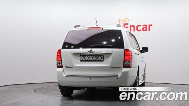 Kia Carnival из Кореи Encar