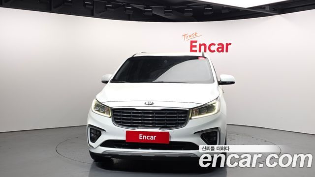 Kia Carnival из Кореи Encar