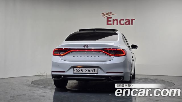 Hyundai Grandeur из Кореи Encar