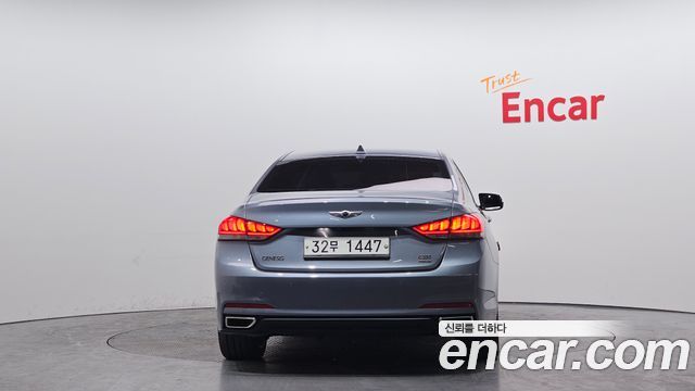 Hyundai Genesis из Кореи Encar