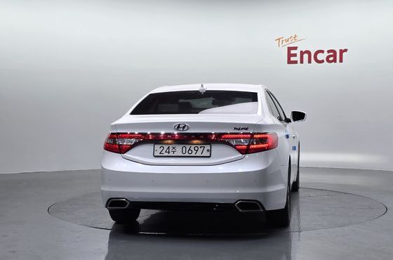 Hyundai Grandeur Premium — пробег 193 058 км — фото 4 из 5