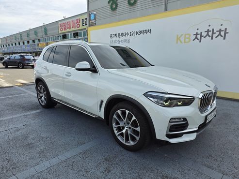 BMW X5 xDrive 30d xLine — пробег 76 605 км — фото 2 из 5
