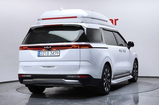 Kia Carnival 7-Seater Signature — пробег 61 532 км — фото 2 из 5
