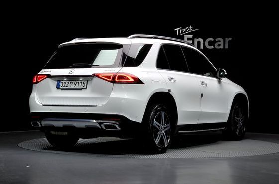 Mercedes-Benz GLE-Class GLE300d 4MATIC — пробег 132 919 км — фото 2 из 5
