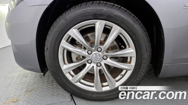 Infiniti Q70 из Кореи Encar