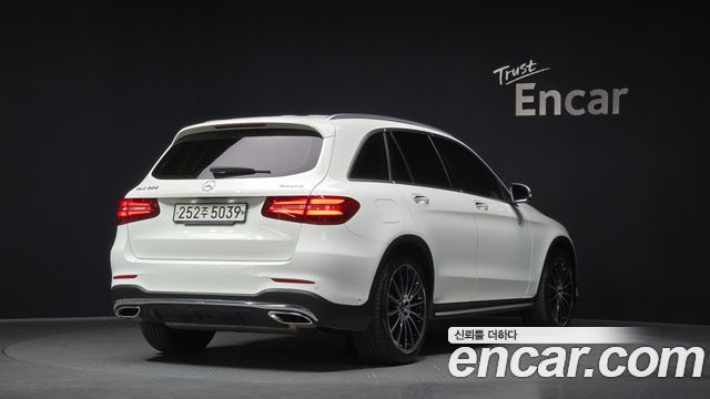 Mercedes-Benz GLC-Class GLC300 4MATIC AMG Line — пробег 59 154 км — фото 2 из 5
