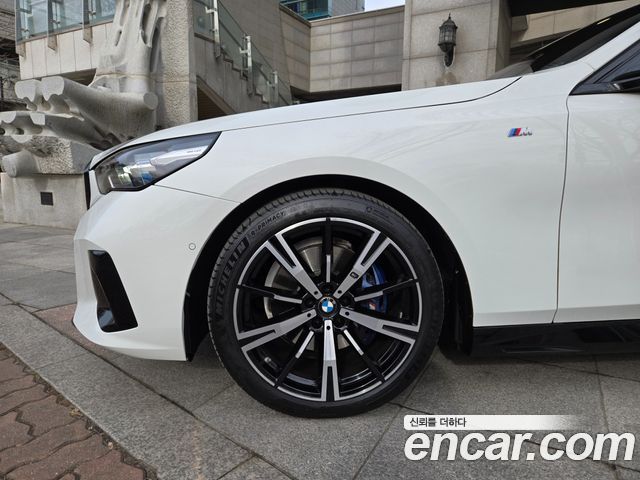 BMW 5-Series 530i xDrive M Sport — пробег 31 000 км — фото 5 из 5