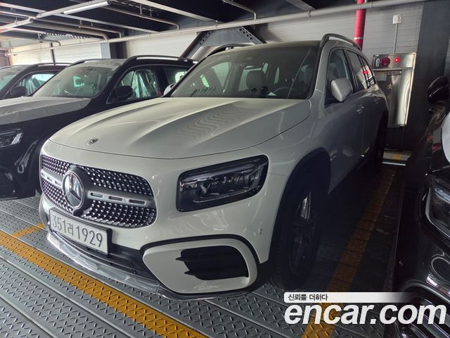 Mercedes-Benz GLB-Class GLB250 4MATIC — пробег 12 км