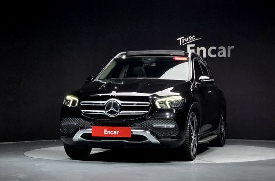 Mercedes-Benz GLE-Class GLE300d 4MATIC — пробег 80 094 км — фото 3 из 5