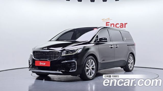 Kia Carnival 9-Seater Noblesse Special — пробег 38 317 км — фото 1 из 5