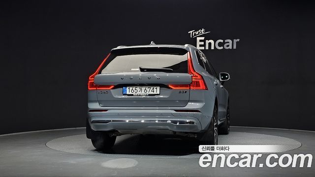 Volvo XC60 B5 Ultimate Bright — пробег 39 057 км — фото 4 из 5