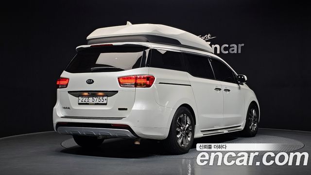 Kia Carnival из Кореи Encar