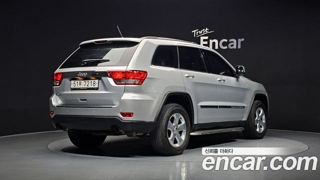 Jeep Cherokee 3.0 Diesel Laredo WK2 — пробег 157 781 км — фото 2 из 5