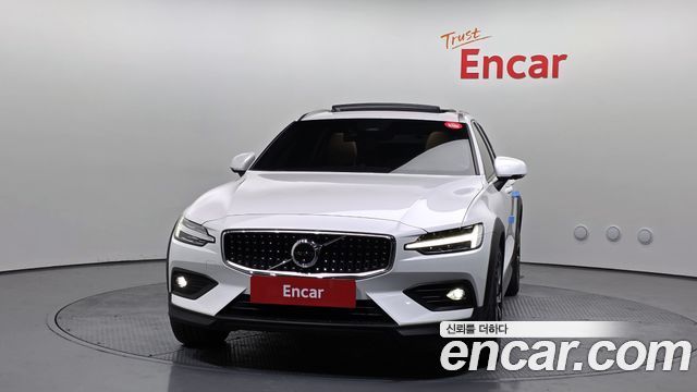 Volvo V60 из Кореи Encar