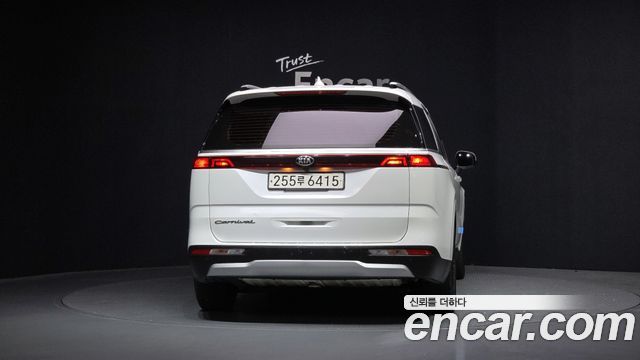 Kia Carnival из Кореи Encar