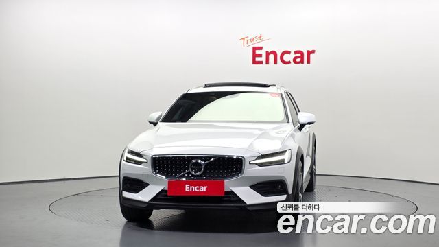 Volvo V60 из Кореи Encar
