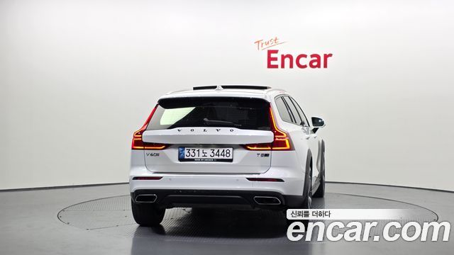Volvo V60 из Кореи Encar