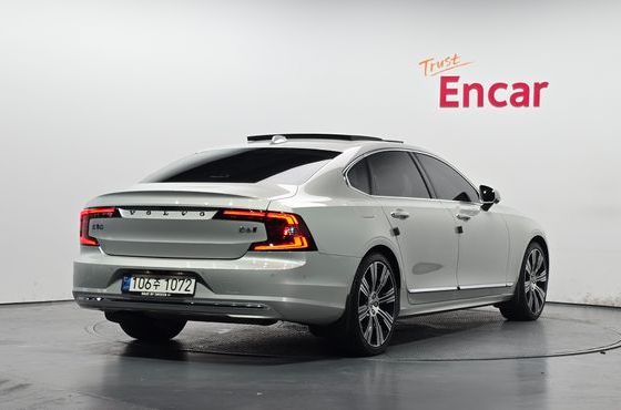 Volvo S90 B6 AWD Inscription — пробег 61 972 км — фото 2 из 5