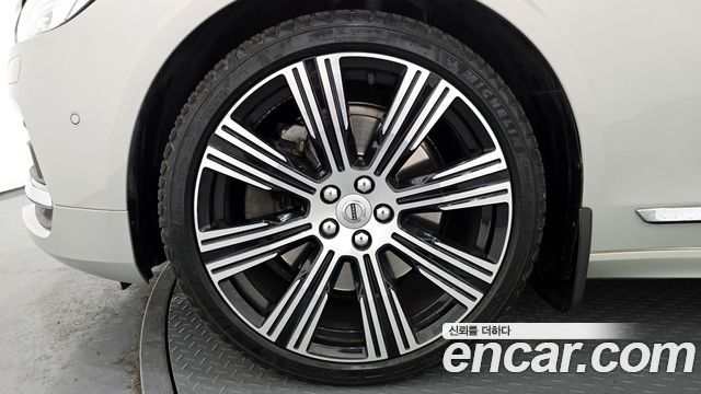 Volvo S90 из Кореи Encar