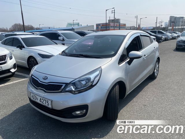 Kia pride 1.6 GDI Sedan Luxury — пробег 112 514 км — фото 2 из 5