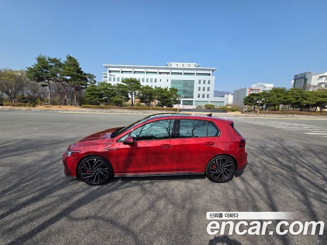 Volkswagen Golf 2.0 GTI — пробег 16 000 км — фото 4 из 5
