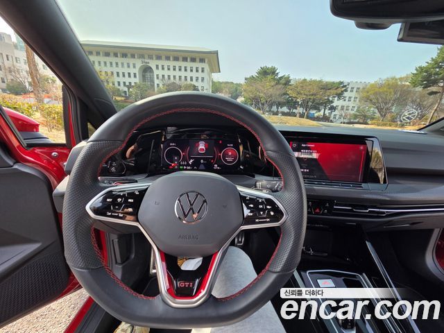 Volkswagen Golf 2.0 GTI — пробег 16 000 км — фото 5 из 5