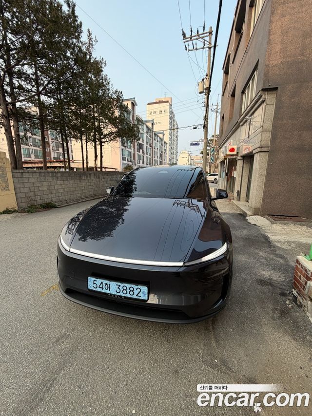Tesla Model Y Long Range AWD — пробег 5 782 км — фото 1 из 5