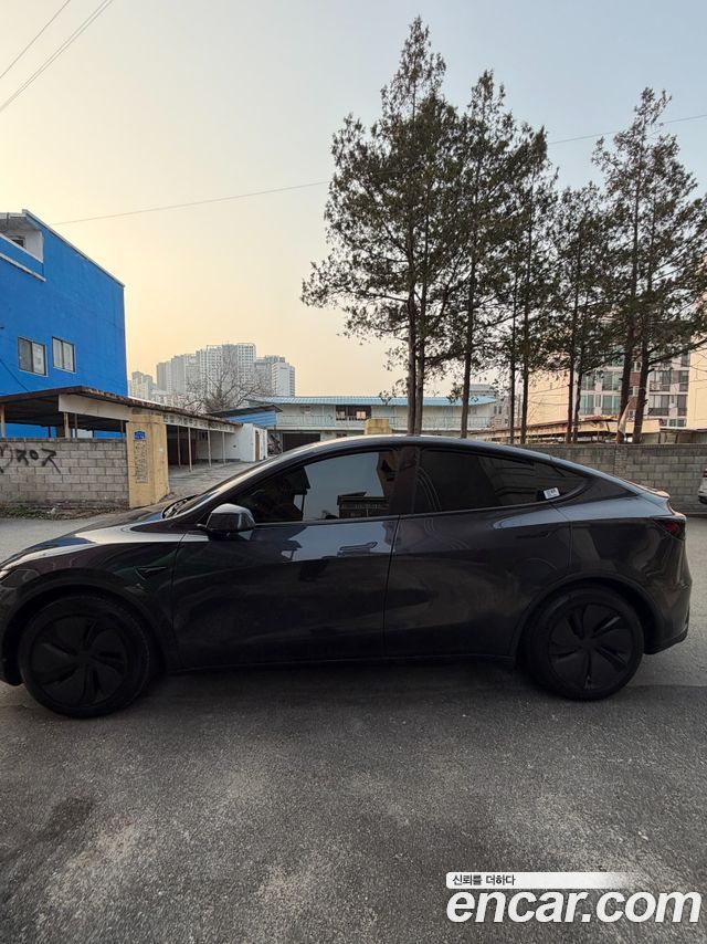 Tesla Model Y Long Range AWD — пробег 5 782 км — фото 4 из 5