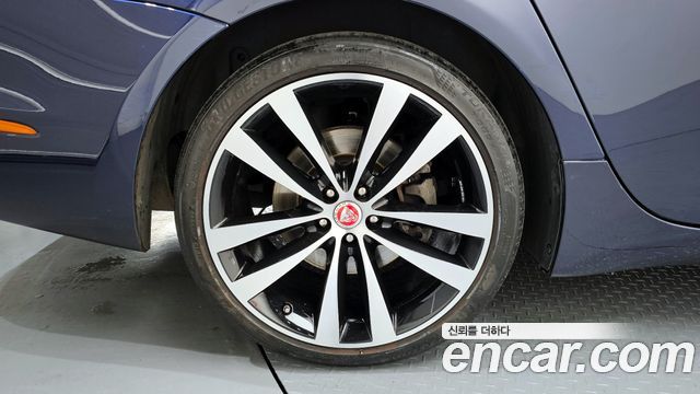 Jaguar XJ из Кореи Encar